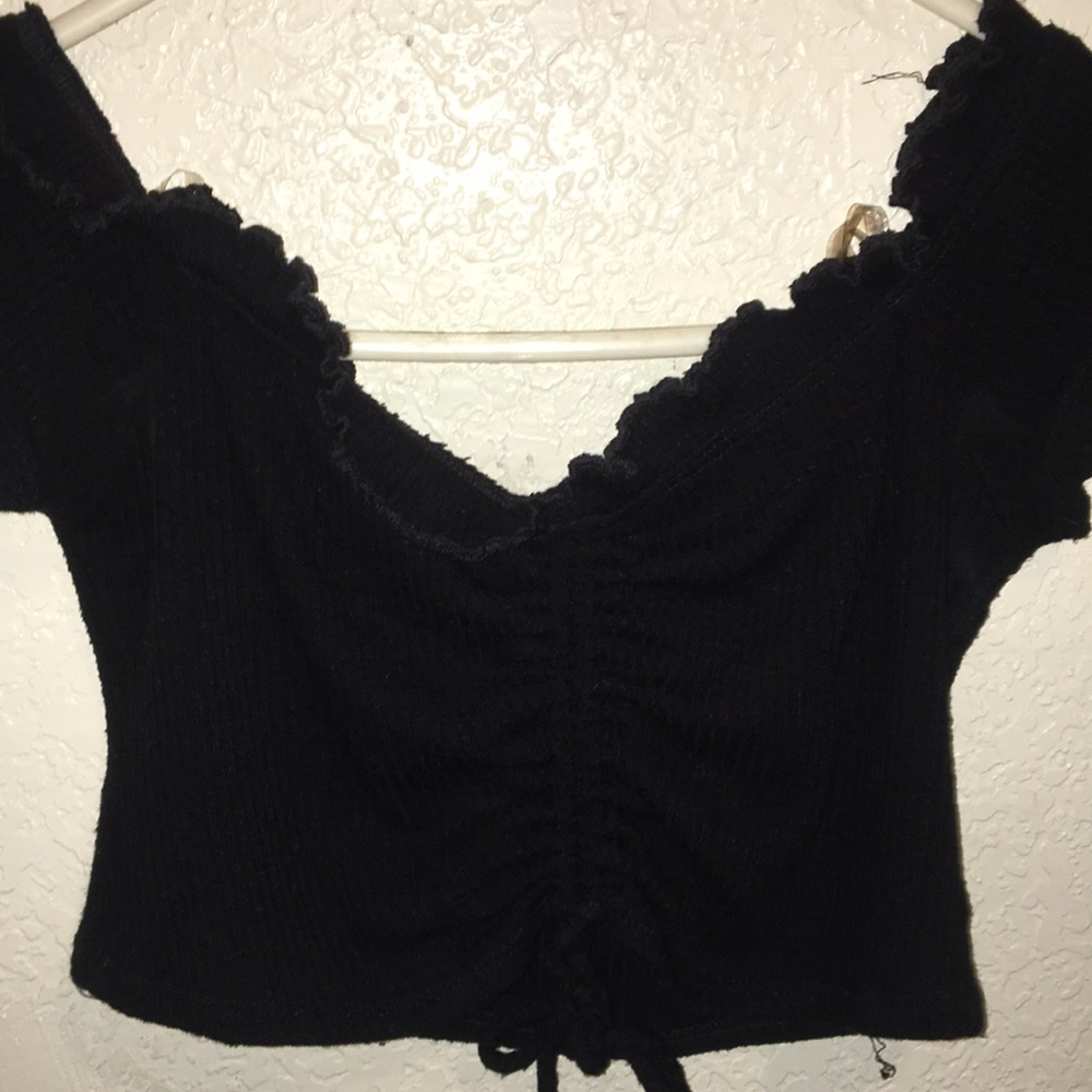 Ribbed black crop top